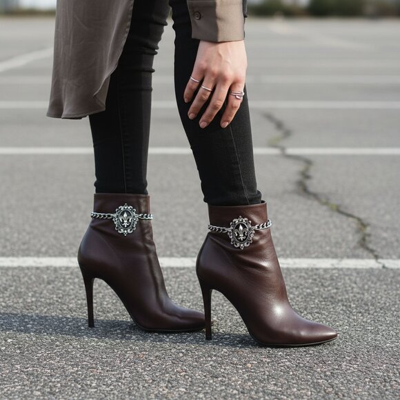 Accessories - NEW Women 2PCS Silver Metal Boot Chain Shoe Anklet Bling Fleur De Lis Charm PAIR